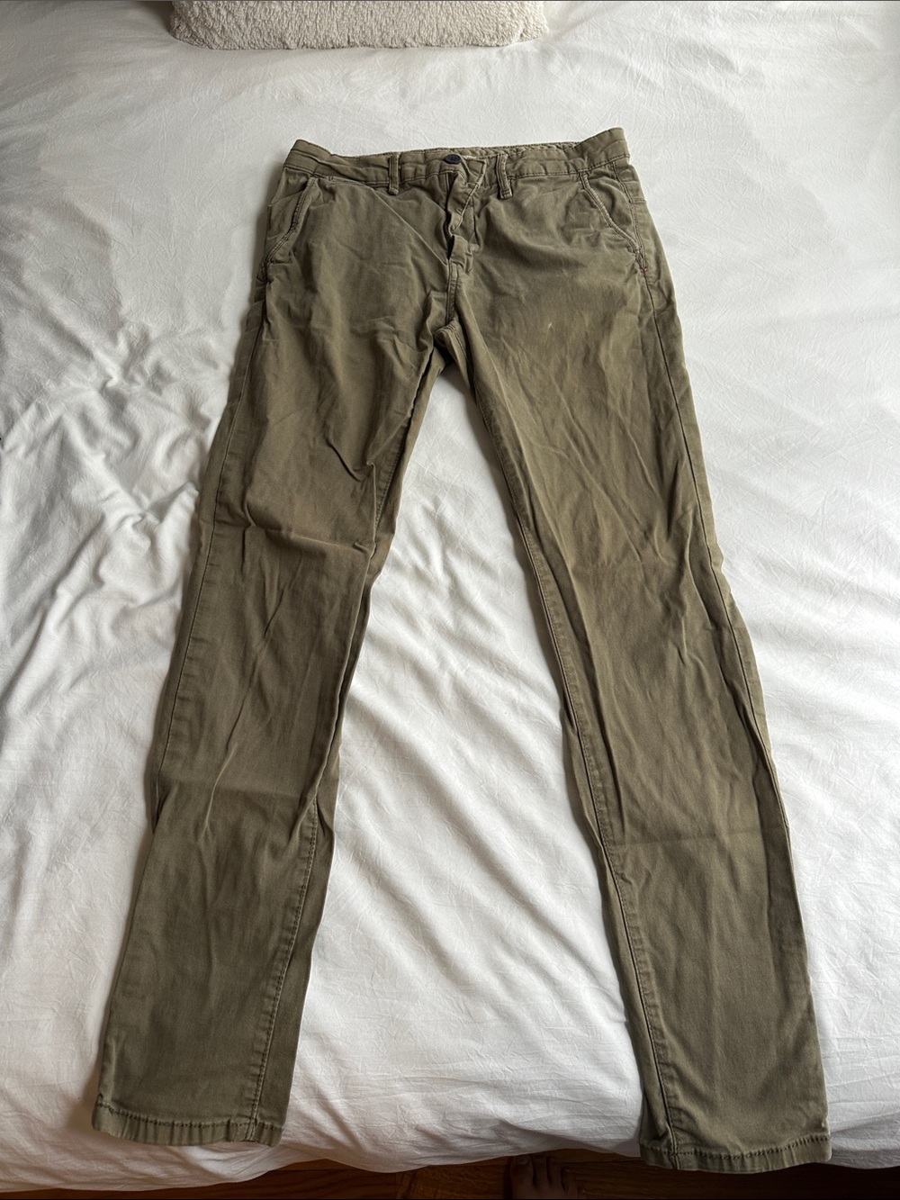 Zara Men's Slim Straight Jeans in Olive
